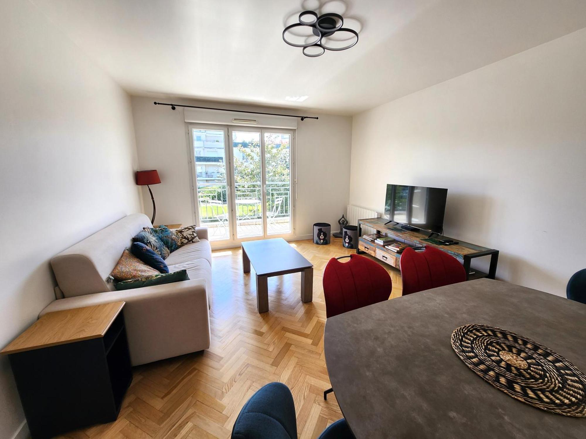 5' Disneyland Cozy Appartment มองต์เตฮวา ภายนอก รูปภาพ