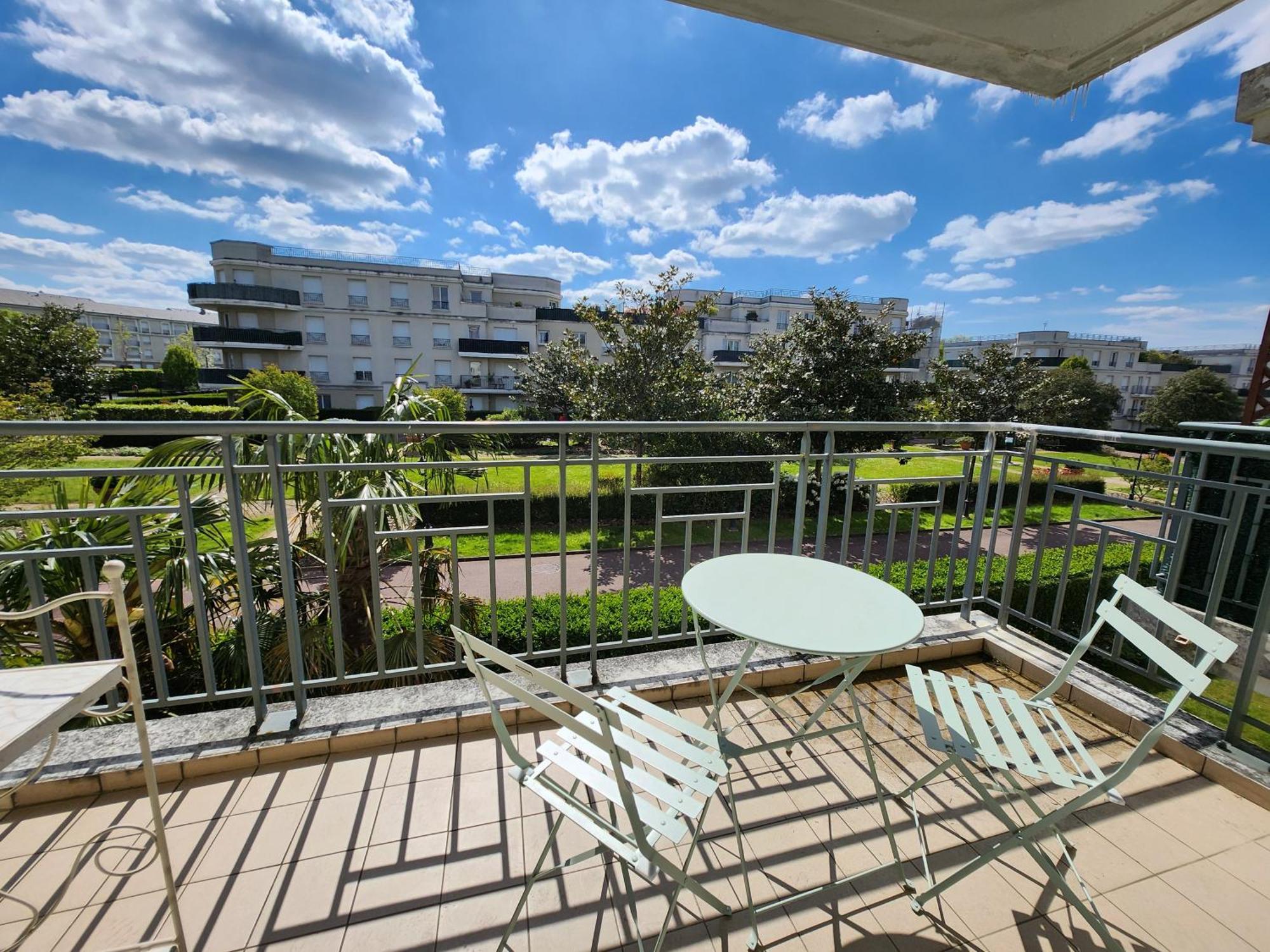 5' Disneyland Cozy Appartment มองต์เตฮวา ภายนอก รูปภาพ