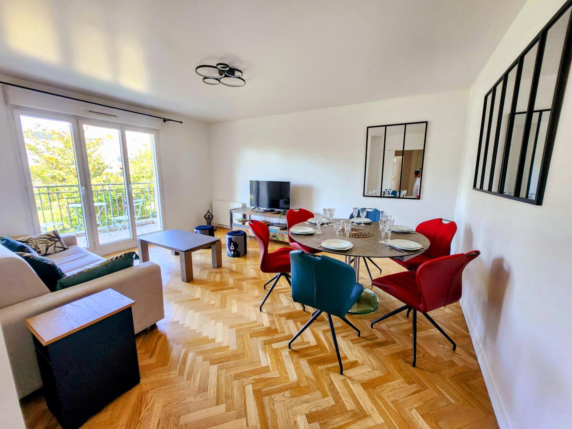 5' Disneyland Cozy Appartment มองต์เตฮวา ภายนอก รูปภาพ