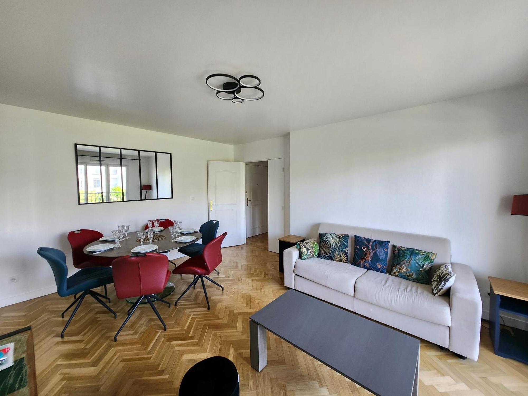 5' Disneyland Cozy Appartment มองต์เตฮวา ภายนอก รูปภาพ