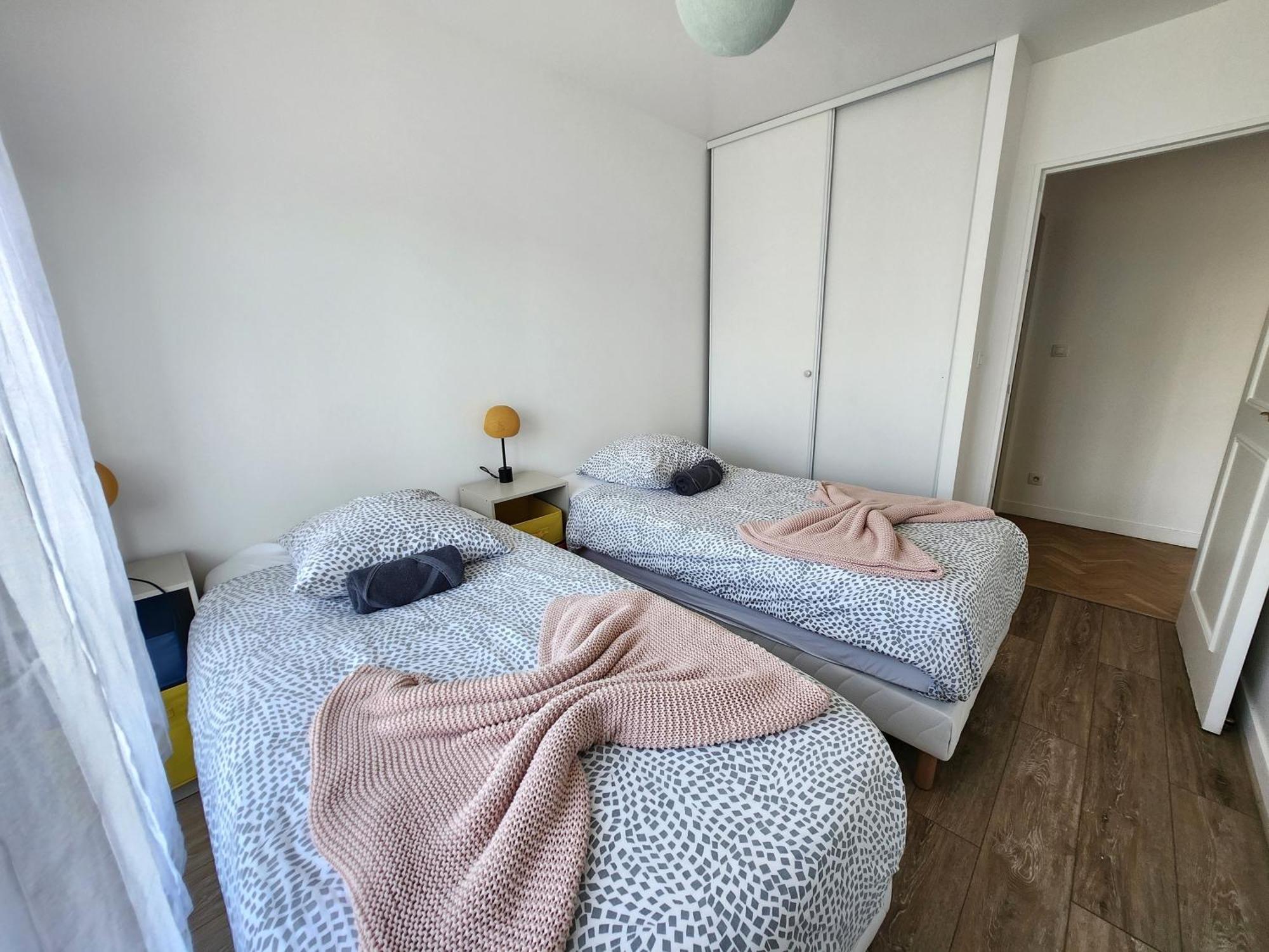 5' Disneyland Cozy Appartment มองต์เตฮวา ภายนอก รูปภาพ